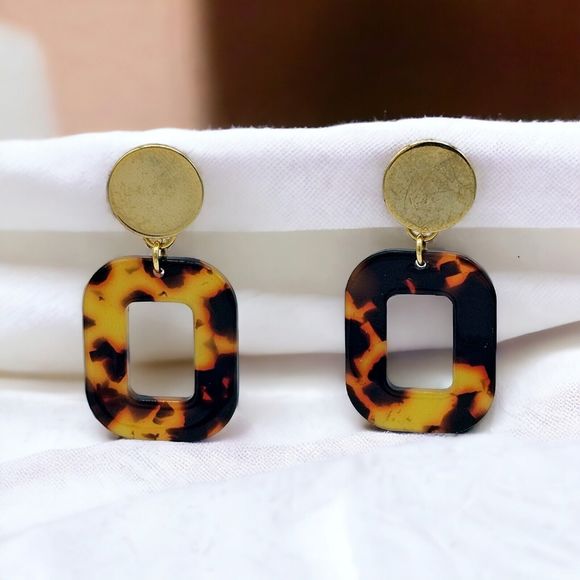 Tortoise Drop Earrings Vintage Dangle Open Rectangle Gold Tone Statement Jewelry - Picture 1 of 6